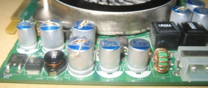 Vzdutye-kondensatory-na-materinskoj-plate-mogut-ostanovit-rabotu-ventiljatora-noutbuka-e1538085083524.png